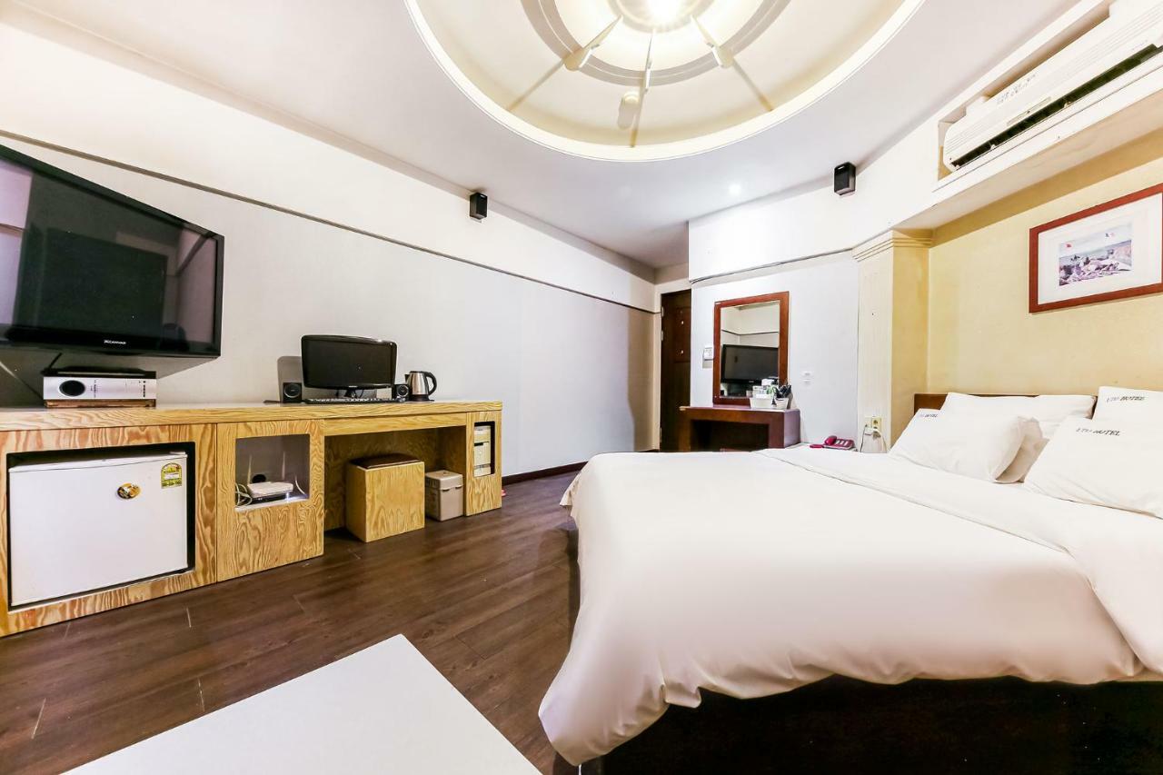 Hotel Rooky Daejeon Buitenkant foto